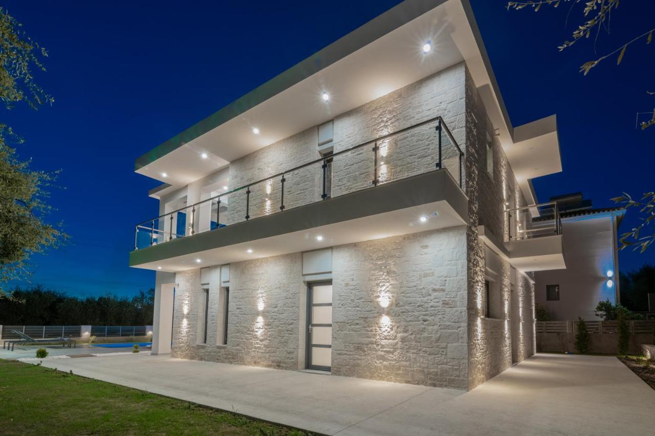 Solis Ortus Villa! Kalamákion Extérieur photo